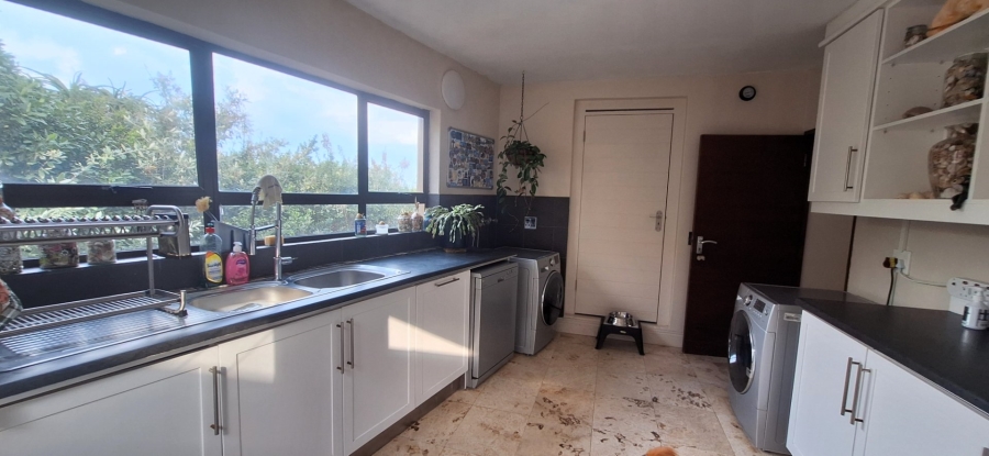 4 Bedroom Property for Sale in Witsand Western Cape